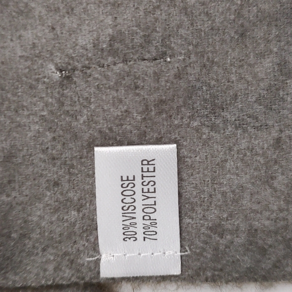 New House of Tweed Tan & Gray Dog Scarf / Wrap 27" x 38" Including Fringe - Picture 9 of 10